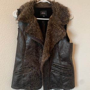 Dots Faux Leather & fur brown  size medium vest